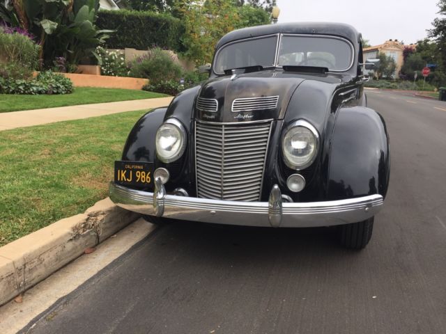 1937 Chrysler Imperial AirFlow C-17 - photo 3