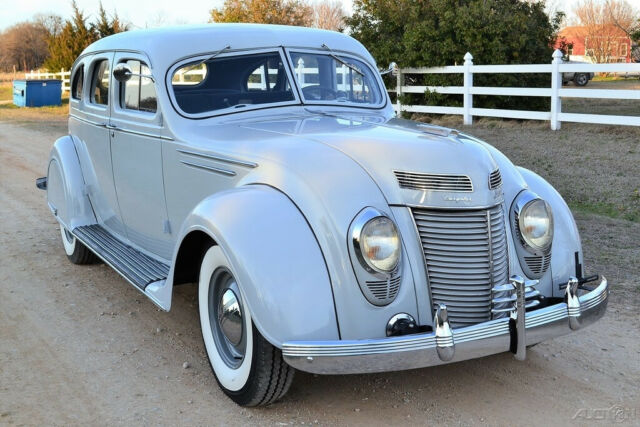 1937 Chrysler Imperial 1937 Chrysler Imperial Airflow, Pre-War Sedan, Restored - photo 3