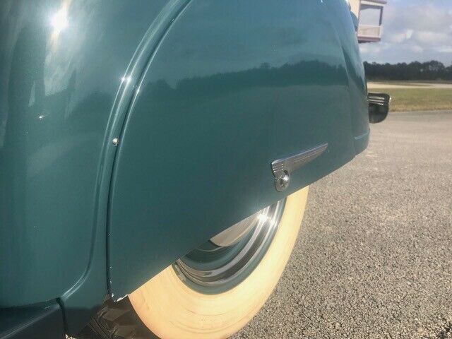 1937 Chrysler Imperial 2 Door Rumble Seat - photo 10