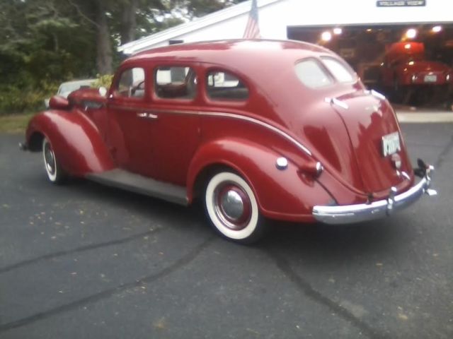1937 Chrysler Imperial - photo 3