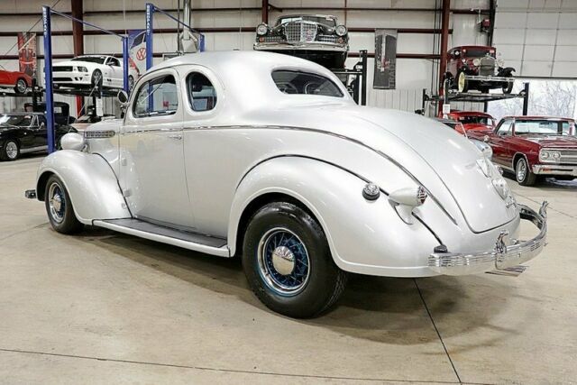 1937 Chrysler Royal -- - photo 3