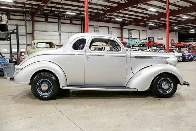 1937 Chrysler Royal -- - photo 6