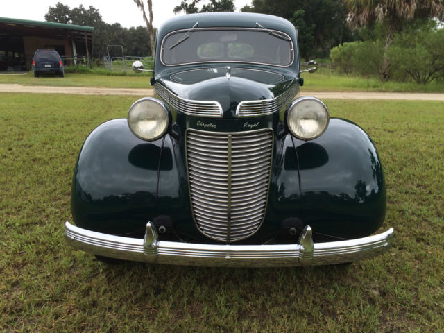 1937 Chrysler Royal - photo 2