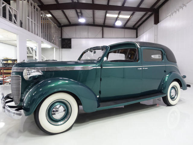1937 Chrysler Royal Six Town Sedan by Derham