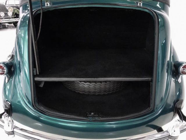 1937 Chrysler Royal Six Town Sedan by Derham - photo 12