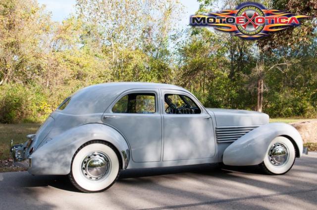 1937 Cord 810 Westchester Sedan - photo 12