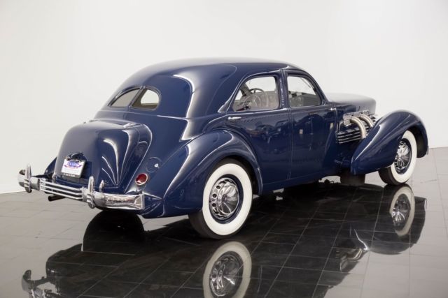 1937 Cord 812 Beverly Supercharged Sedan - photo 6