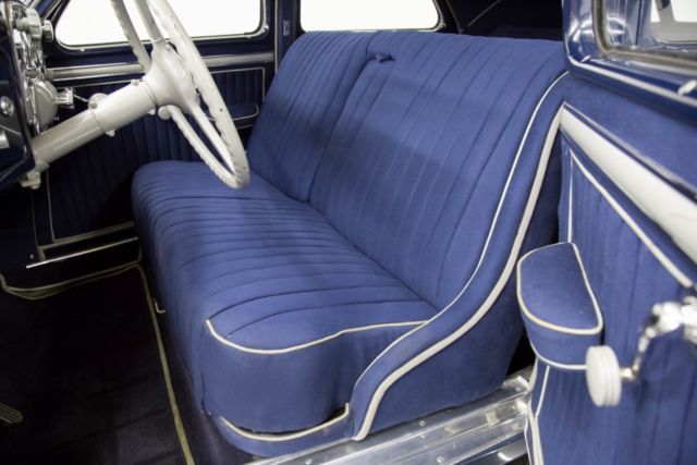 1937 Cord 812 Beverly Supercharged Sedan - photo 8