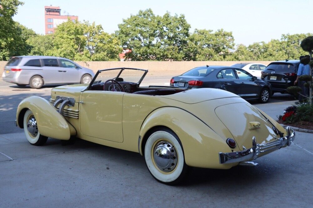 1937 Cord 812 Phaeton - photo 6