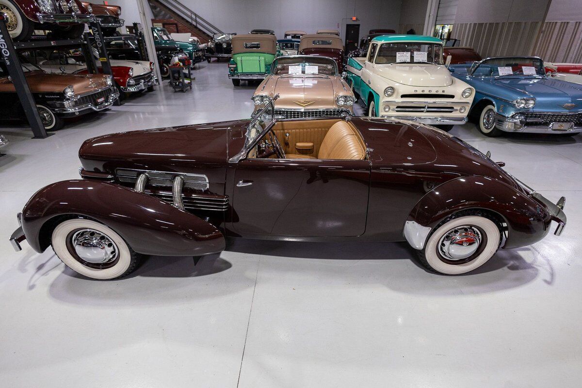 1937 Cord 812 Supercharged "Sportsman" Cabriolet - photo 12