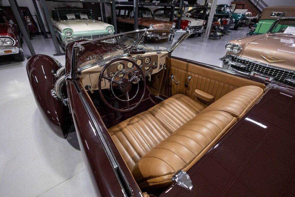 1937 Cord 812 Supercharged "Sportsman" Cabriolet - photo 2