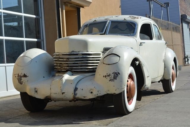 1937 CORD 812SC BEVERLY BUSSLE BACK SEDAN; COMPLETE, ORIGINAL 1937 Cord 812SC SEDAN BEVERLY BUSSLE BACK