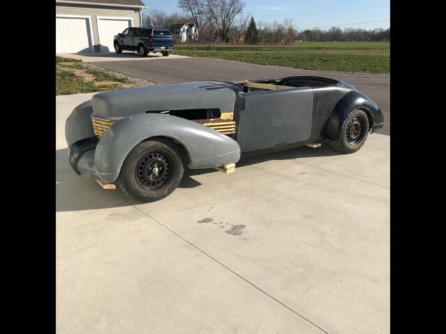 1937 Cord Phaeton - photo 9
