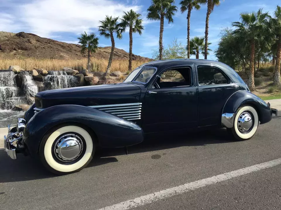 1937 Cord Westchester Sedan 1937 Cord 812