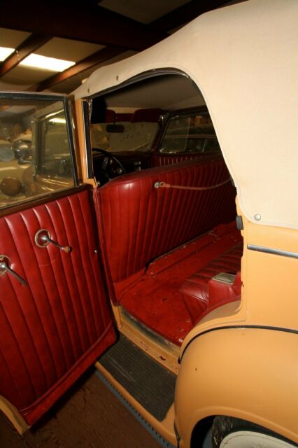 1937 DeSoto - photo 2