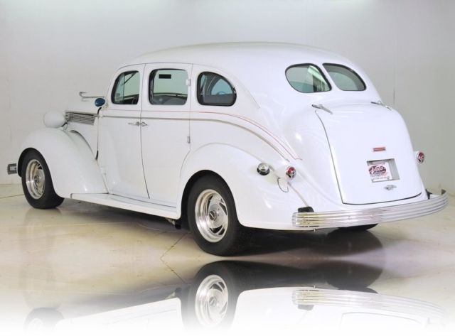 1937 DeSoto Sedan -- - photo 3