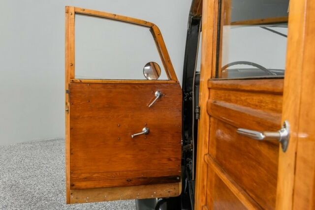 1937 Dodge Westchester Suburban Woodie Wagon - photo 11