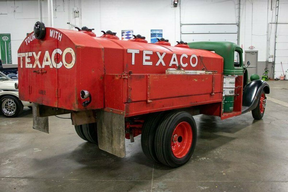 1937 Ford 1 1/2 Ton Fuel Tanker - photo 5