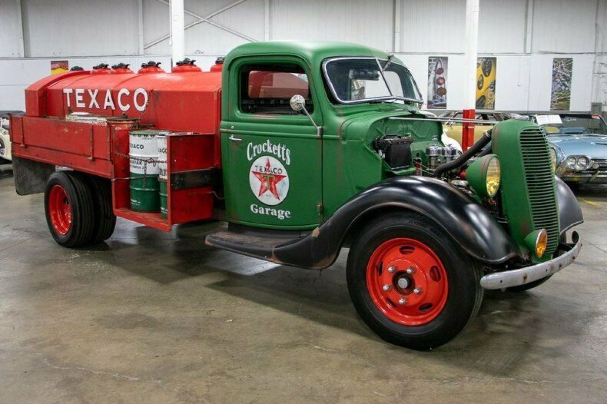 1937 Ford 1 1/2 Ton Fuel Tanker - photo 7