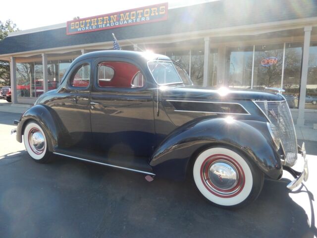 1937 Ford 5 Window Coupe All Steel 350 A/C Collector Quality! 1937 Ford 5 Window
