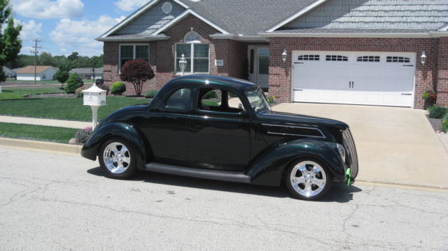 1937 FORD 5-WINDOW COUPE - ALL STEEL - ONE OF A KIND STREETROD 1937 Ford Other