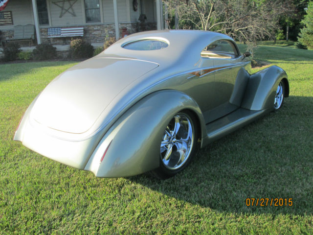 1937 Ford 5 window coupe - photo 2