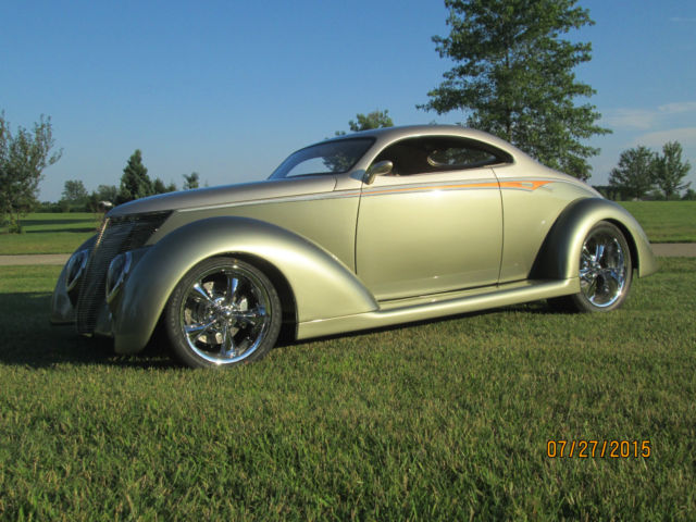 1937 Ford 5 window coupe - photo 4