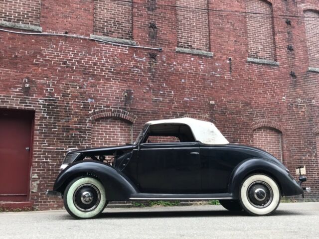 1937 FORD Cabriolet- All Original, 39,000 Original miles Runs Great No Rust 1937 Ford Cabriolet -No Reserve