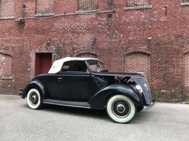1937 Ford Cabriolet -No Reserve - photo 2