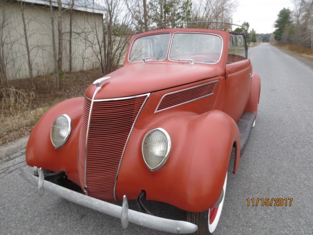 1937 Ford Cabriolet Deluxe - photo 4