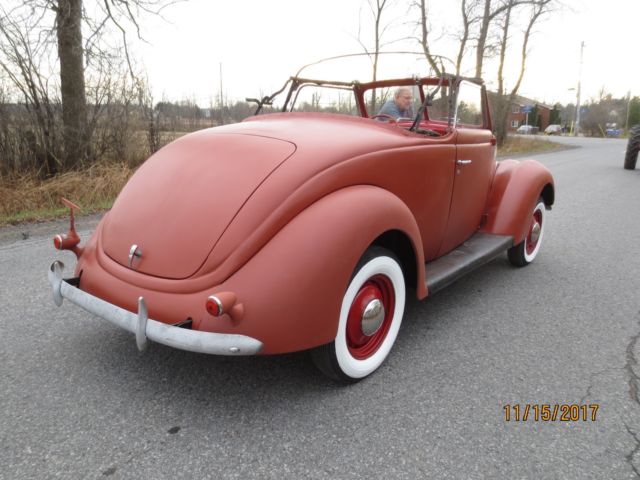 1937 Ford Cabriolet Deluxe - photo 5