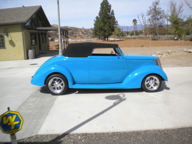 1937 Ford Cabriolet street rod - photo 5