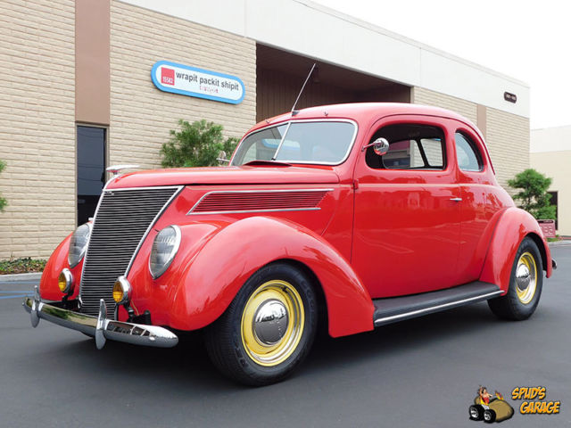1937 Ford Club Coupe 2DR Opera Henry Steel