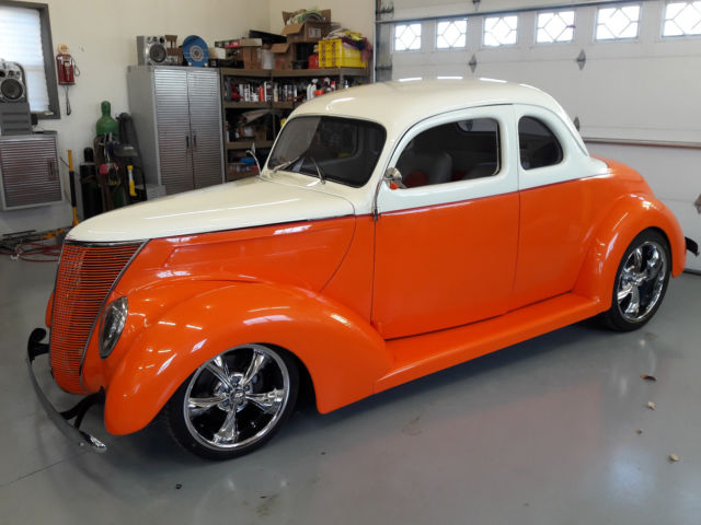 1937 Ford Coupe - photo 3