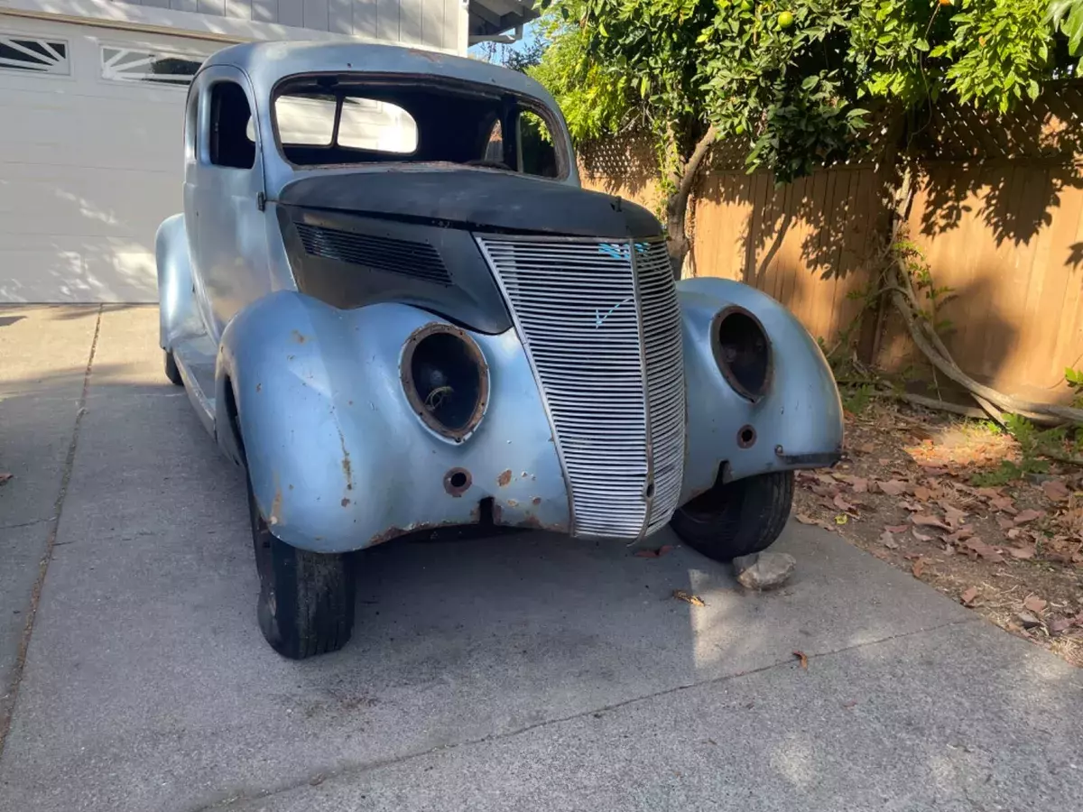 1937 ford coupe project car, old hot rod from the 1960s nice body 1937 Ford 5 window business coupe