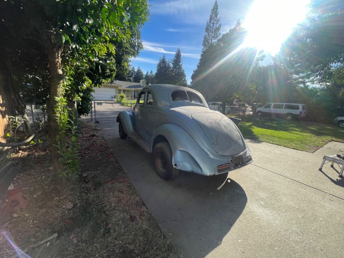 1937 Ford 5 window business coupe - photo 9