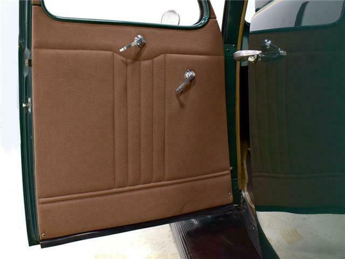 1937 Ford Deluxe - photo 7
