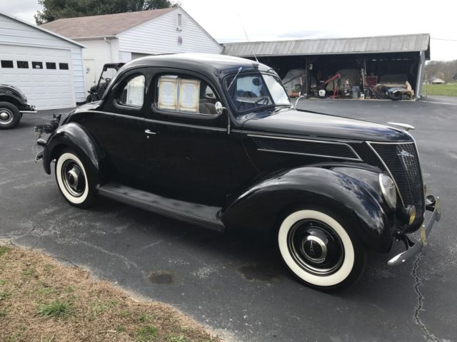 1937 Ford coupe deluxe - photo 3