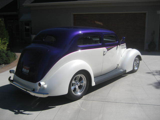 1937 Ford Deluxe Sedan Humpback Deluxe Sedan - photo 6