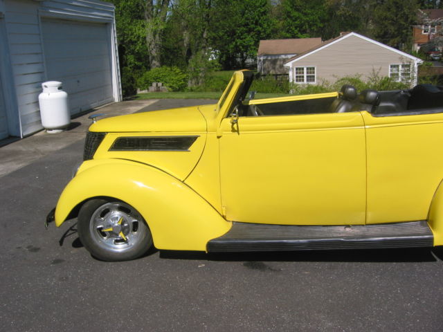 1937 Ford Other deluxe - photo 2