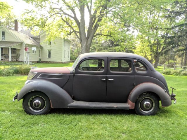 1937 Ford Other "Tudor" - photo 2
