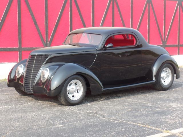 1937 Ford Hot Rod / Street Rod 3 WINDOW-SHOW QUALITY-PRO TOUR-FUEL INJECTED-SEE V - photo 2