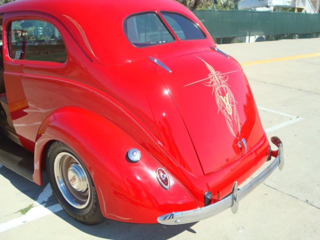 1937 Ford 2 Door Sedan - photo 11
