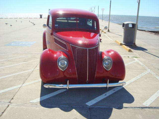 1937 Ford 2 Door Sedan - photo 4