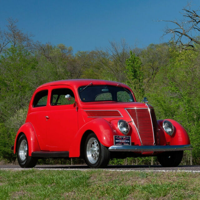 1937 Ford Model 78 Humpback Two-door Sedan Restomod 1937 Ford Model 78 Two-door Sedan Two-door Sedan