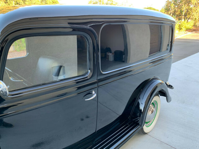 1937 Ford Sedan Delivery Deluxe - photo 12