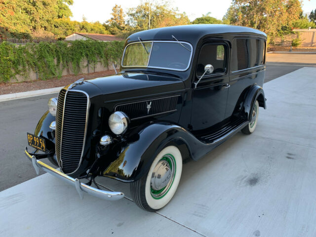 1937 Ford Sedan Delivery Deluxe - photo 5