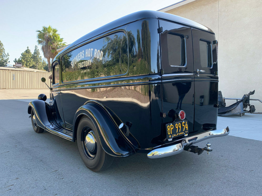1937 Ford Panel Delivery Deluxe - photo 8