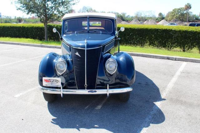 1937 Ford Phaeton Convertible - photo 4