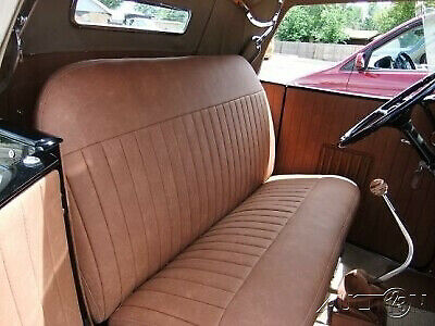 1934 Ford Roadster - photo 3
